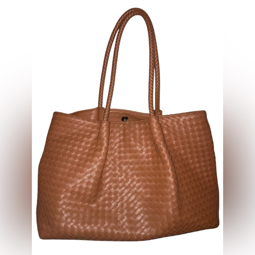 Elegant Tan Woven Tote Bag